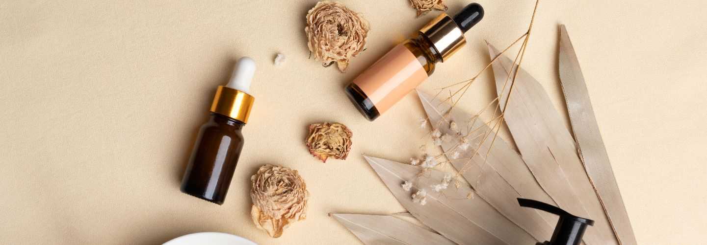 PRODUCTOS COSMÉTICOS CON PRINCIPIOS ACTIVOS NATURALES Y PERFUMES
