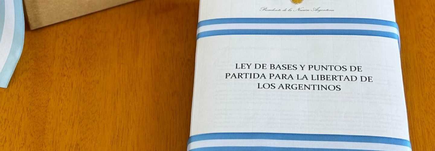 LA REFORMA LABORAL DE LA LEY BASES. ASPECTOS TEÓRICO-PRÁCTICOS. SUS ALCANCES Y CONSECUENCIAS. NUEVOS PROYECTOS