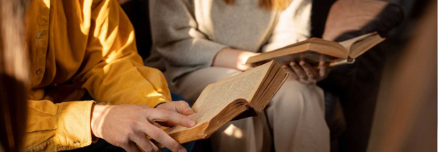 SER UNO MISMO. LA INVENCIÓN DEL INDIVIDUO EN LA RELIGIÓN, LA FILOSOFÍA Y LA POLÍTICA