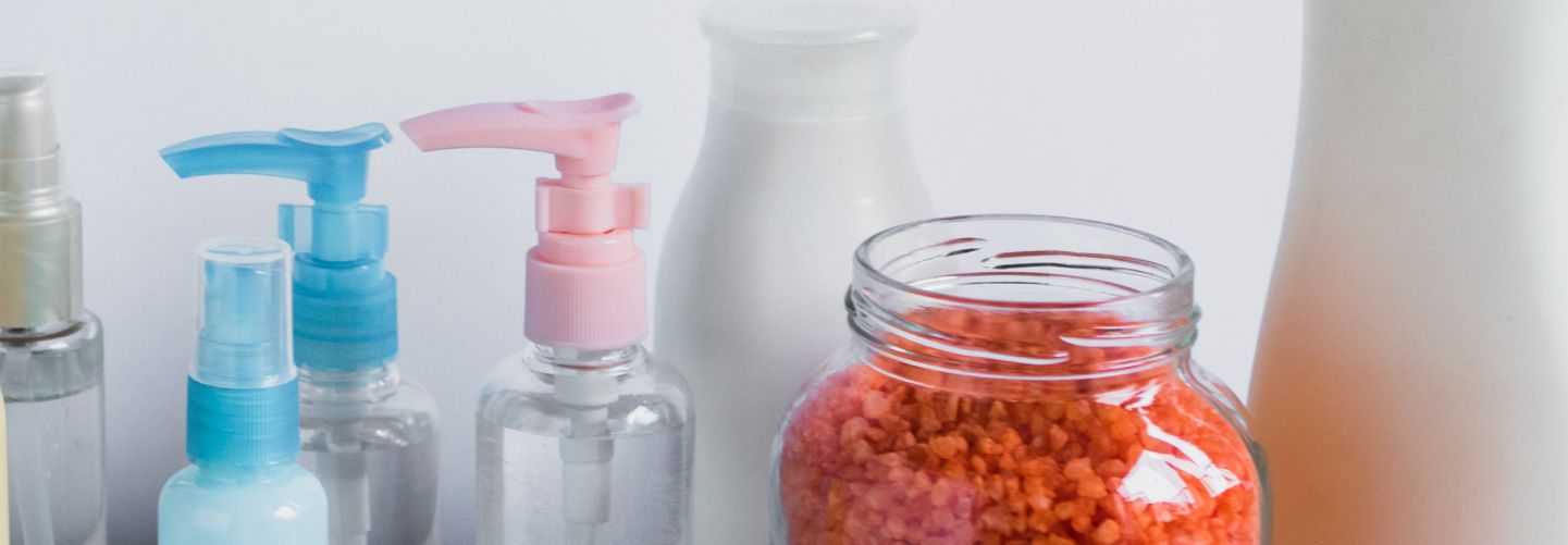 PRODUCTOS COSMÉTICOS PARA LA HIGIENE PERSONAL Y DECORATIVOS