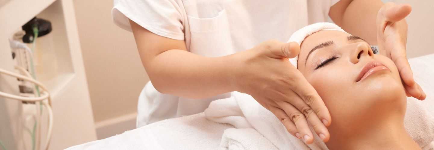 DIPLOMATURA EN MEDICINA ESTÉTICA